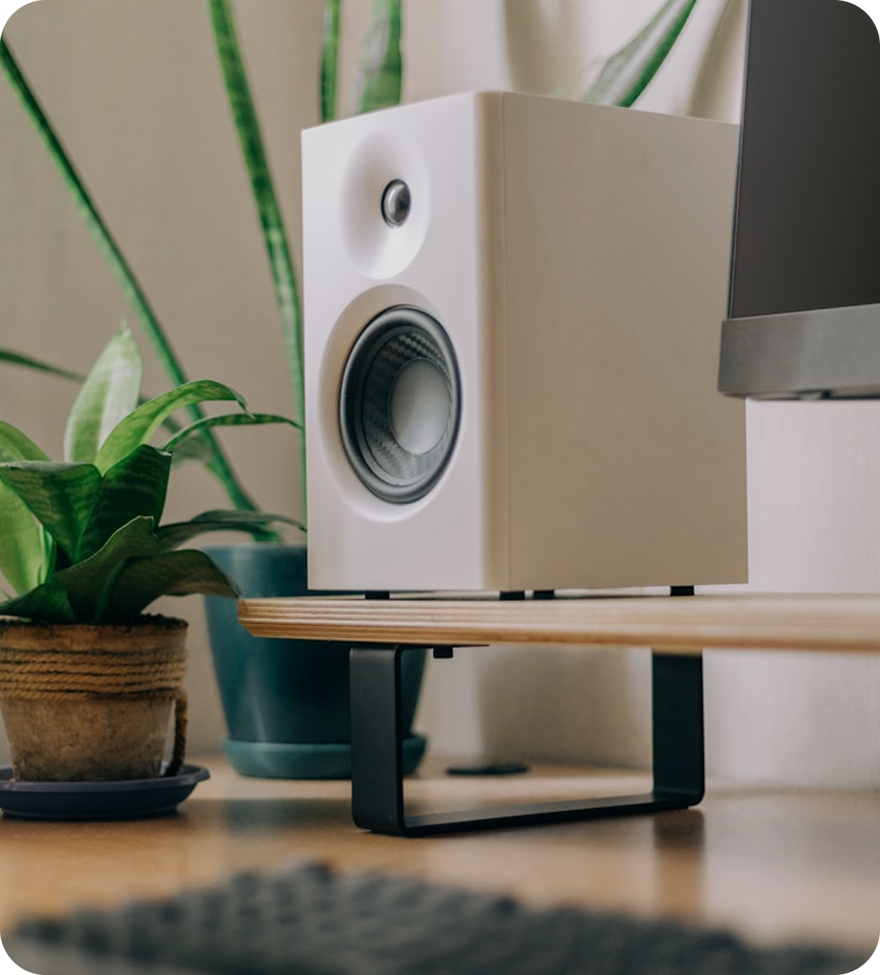 Background Image https://a.storyblok.com/f/228452/1232x1366/375a49971d/configure-deployment.png